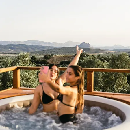 Rural Con Jacuzzi Privado مالقة